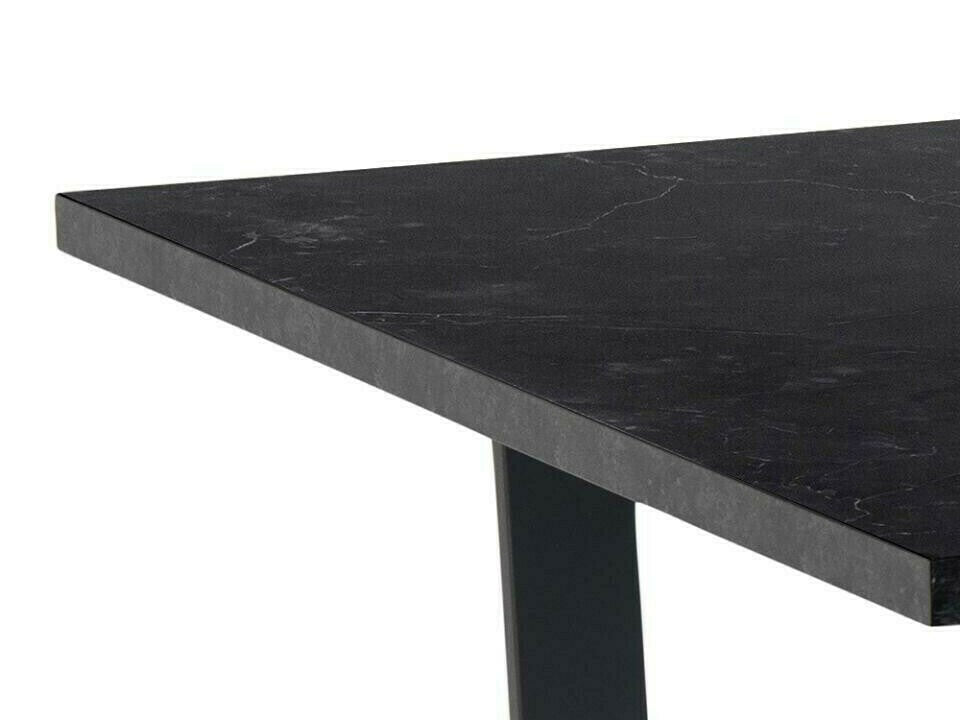 Table 451574