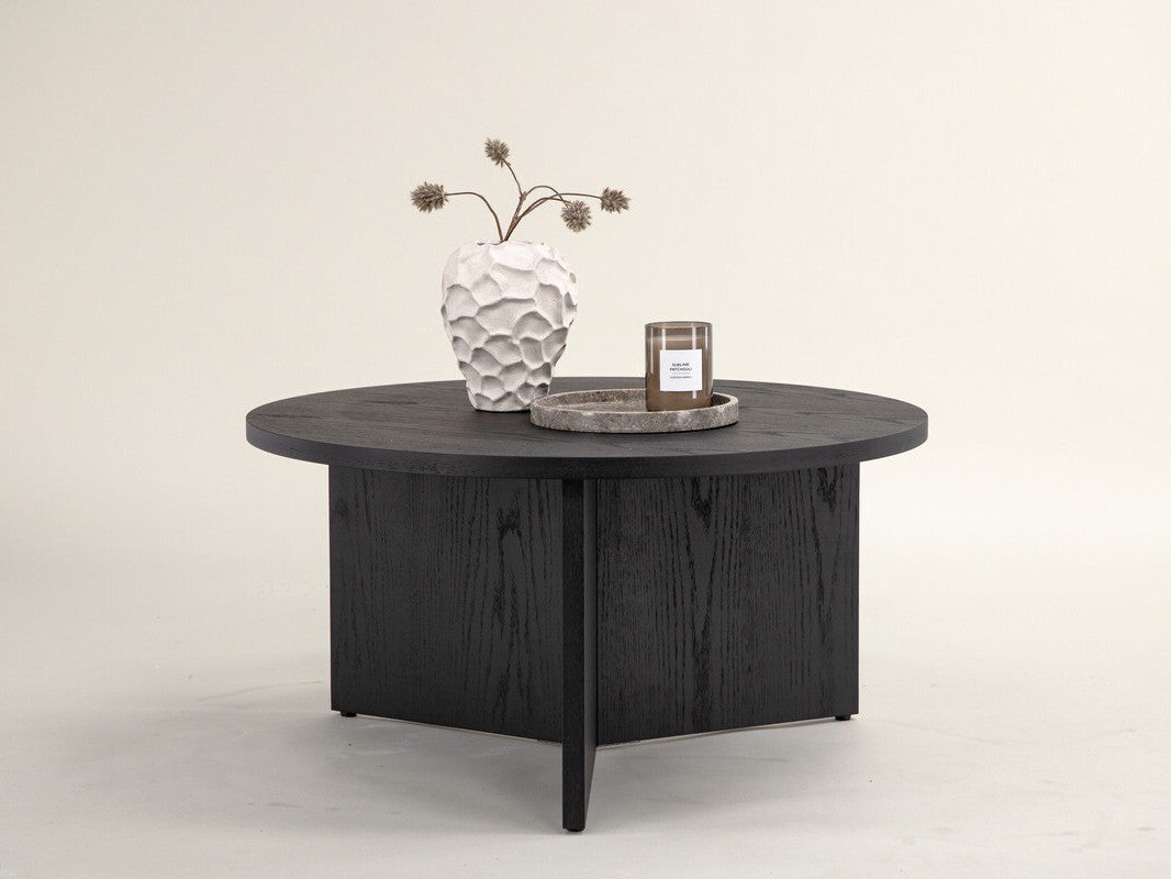 Coffee table 478283