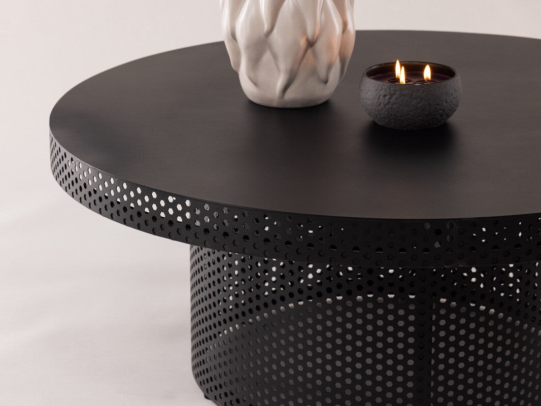 Coffee table 478779