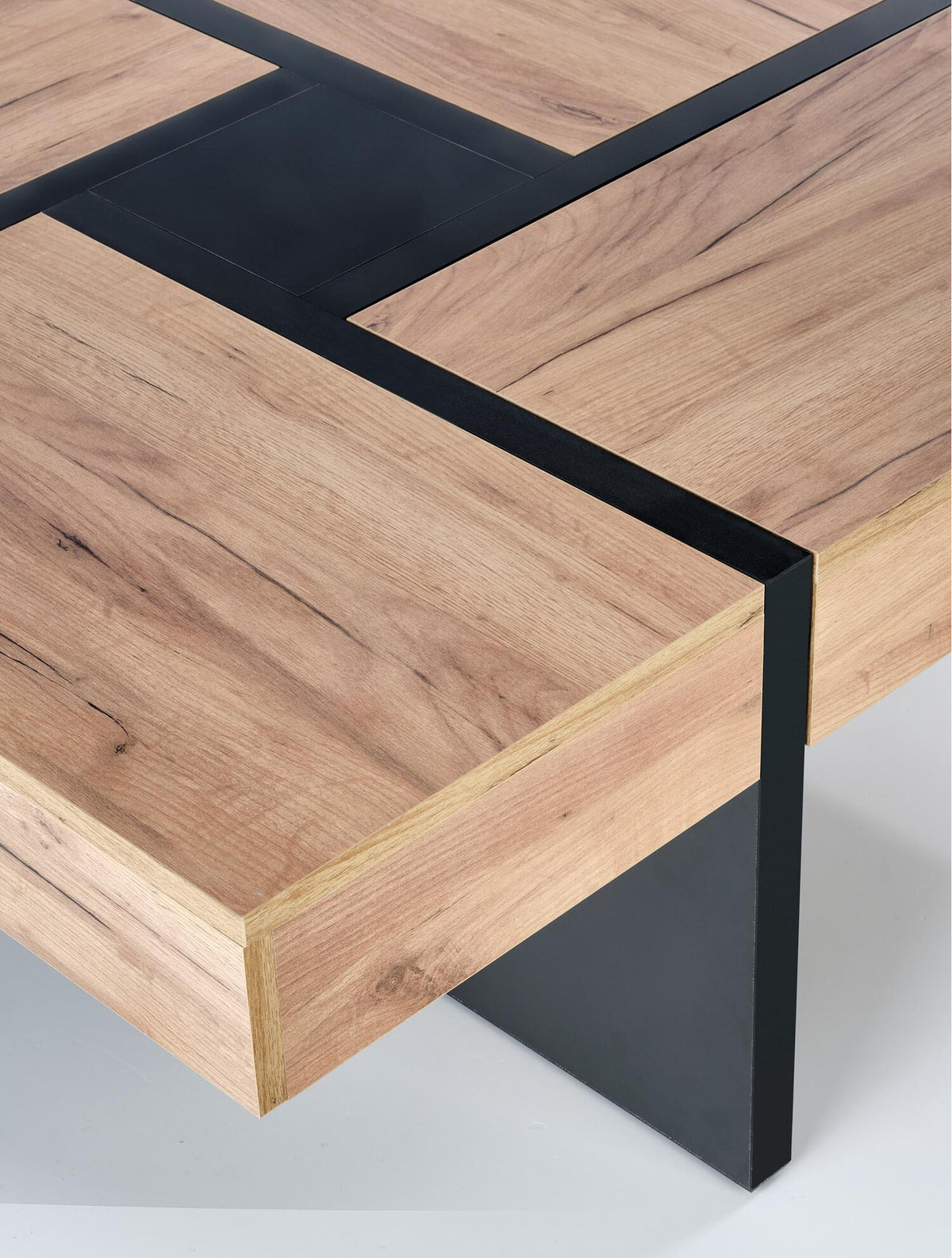 Coffee table 479347