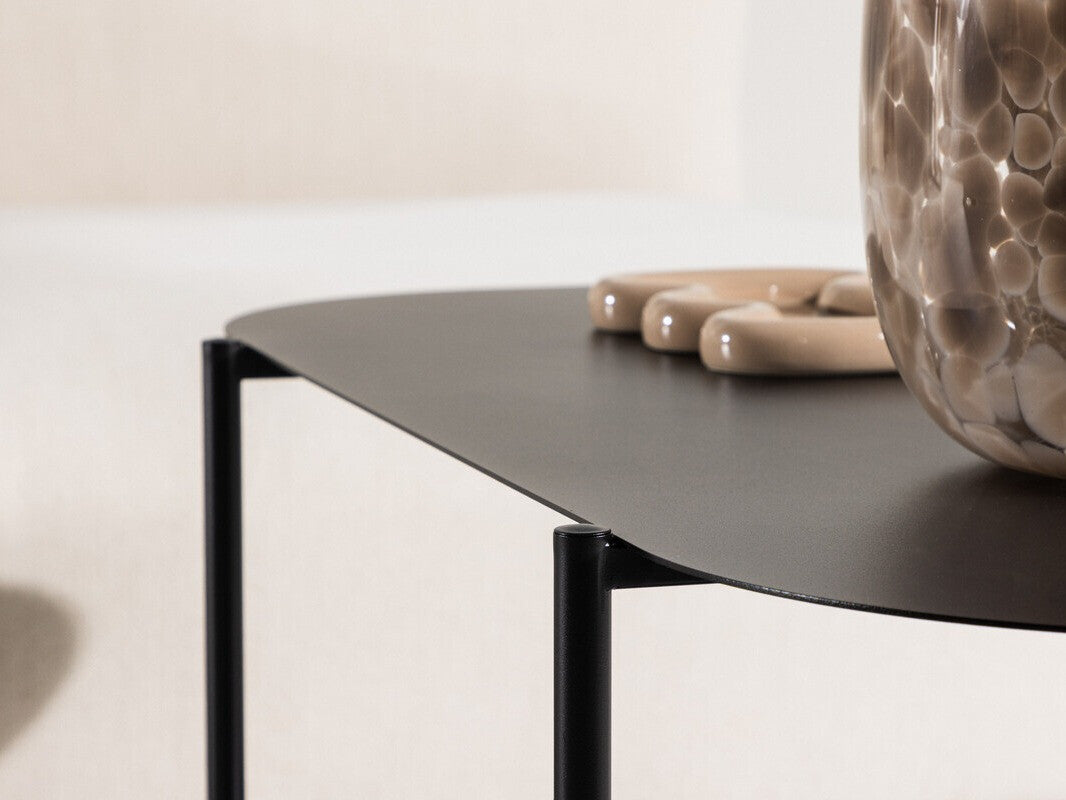 Coffee table 549516