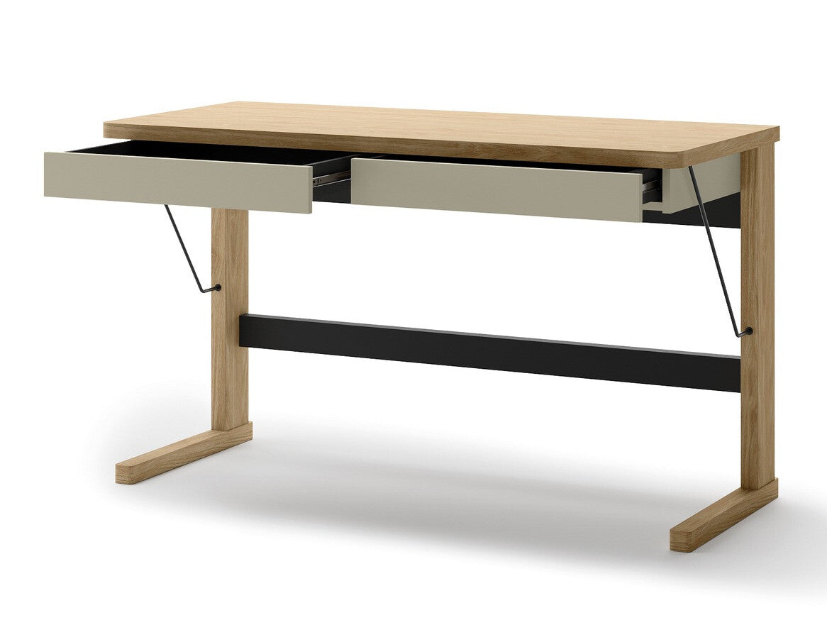Desk 576658