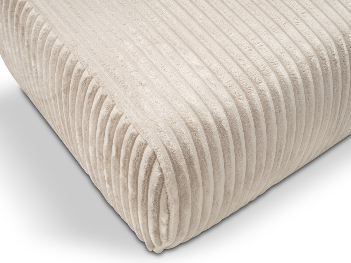 Ottoman 576759