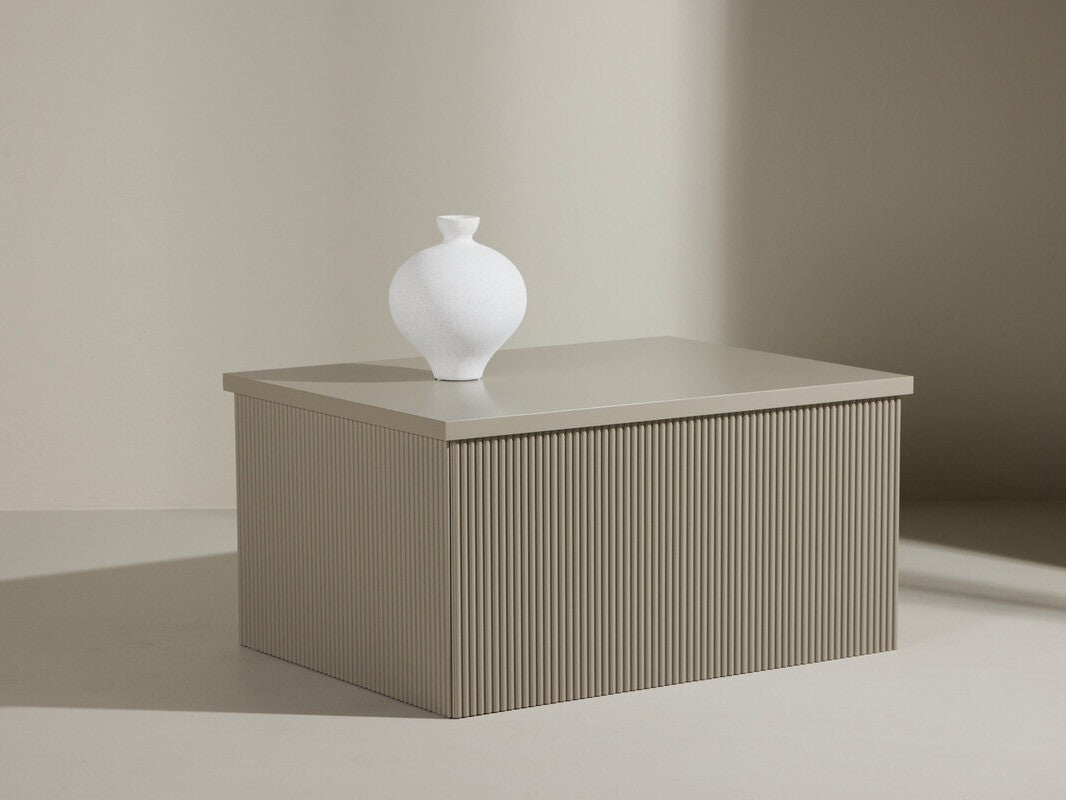 Coffee table 591715