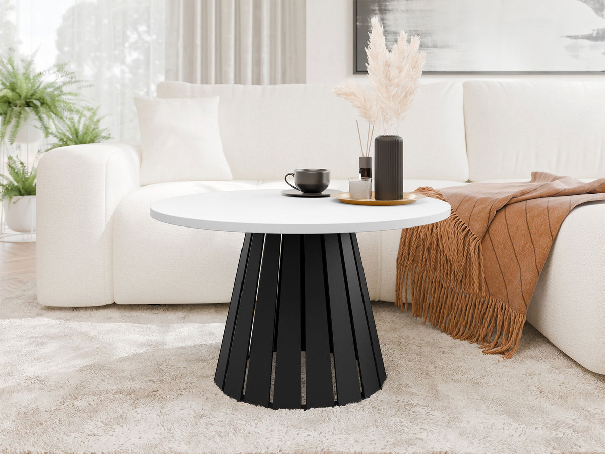Coffee table 593484