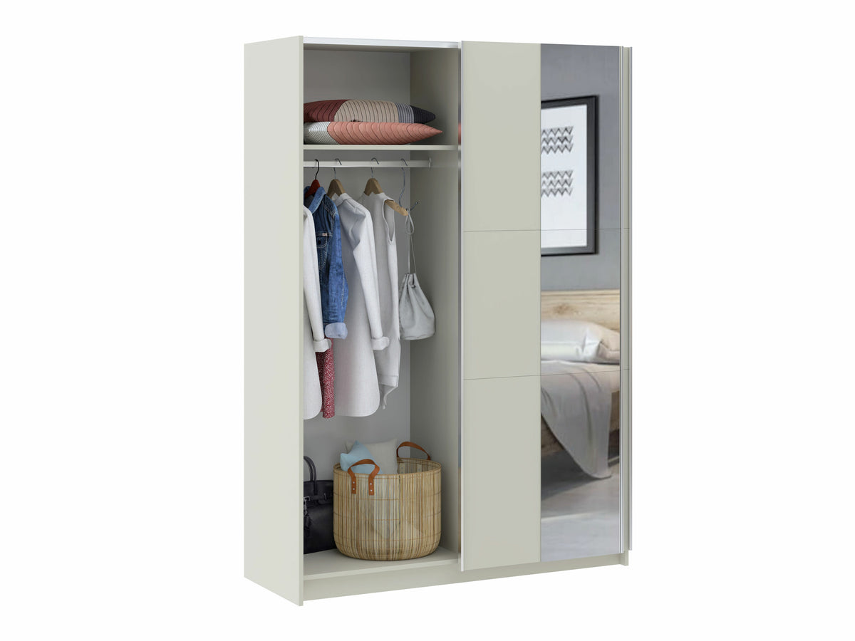 Wardrobe 587247