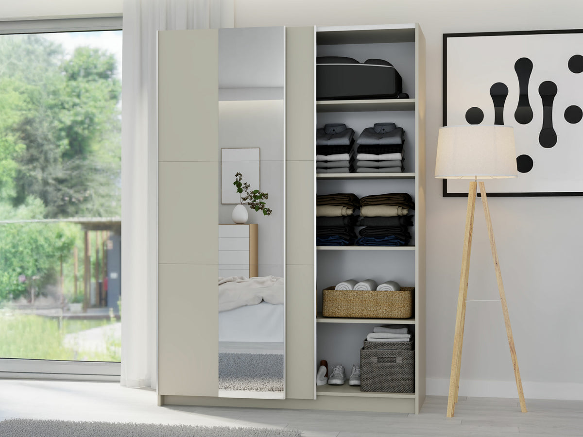 Wardrobe 587247