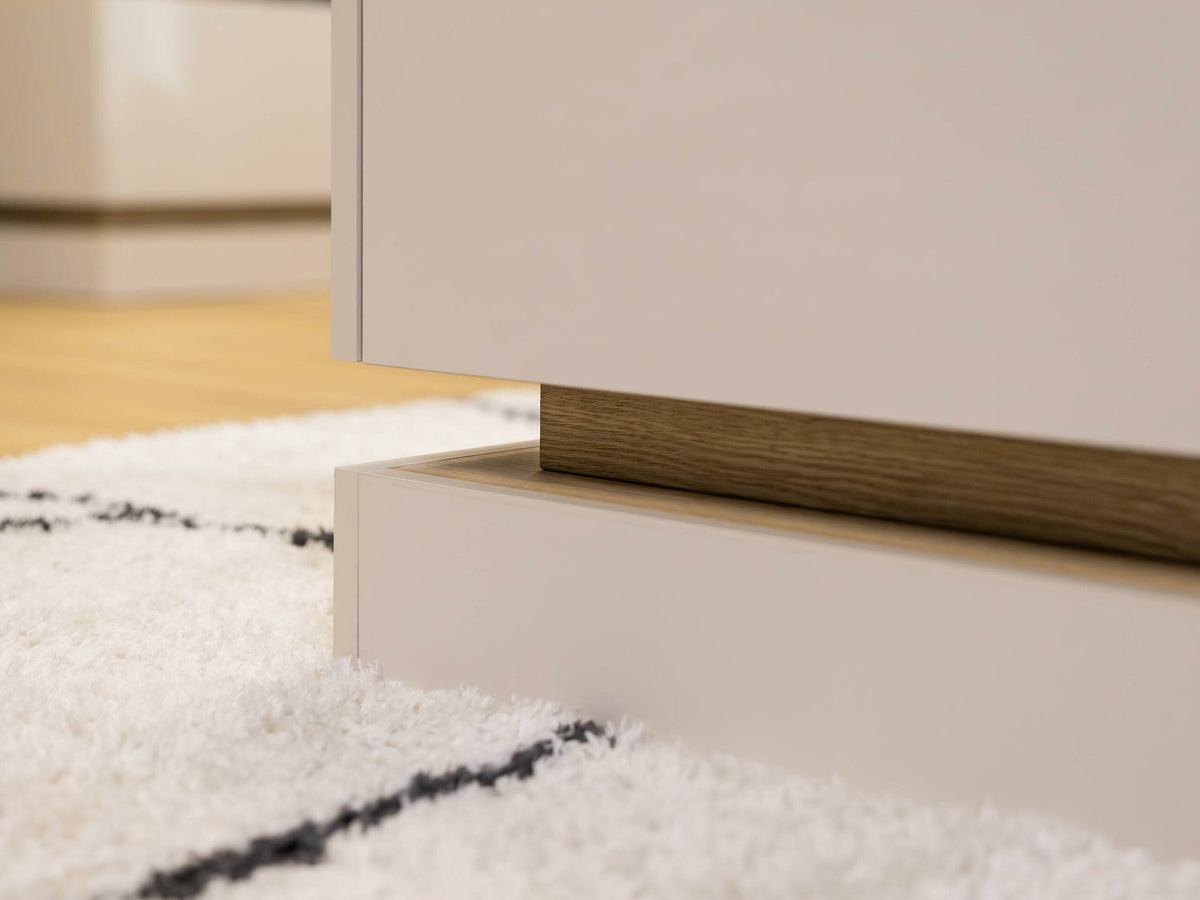 Coffee table 611880