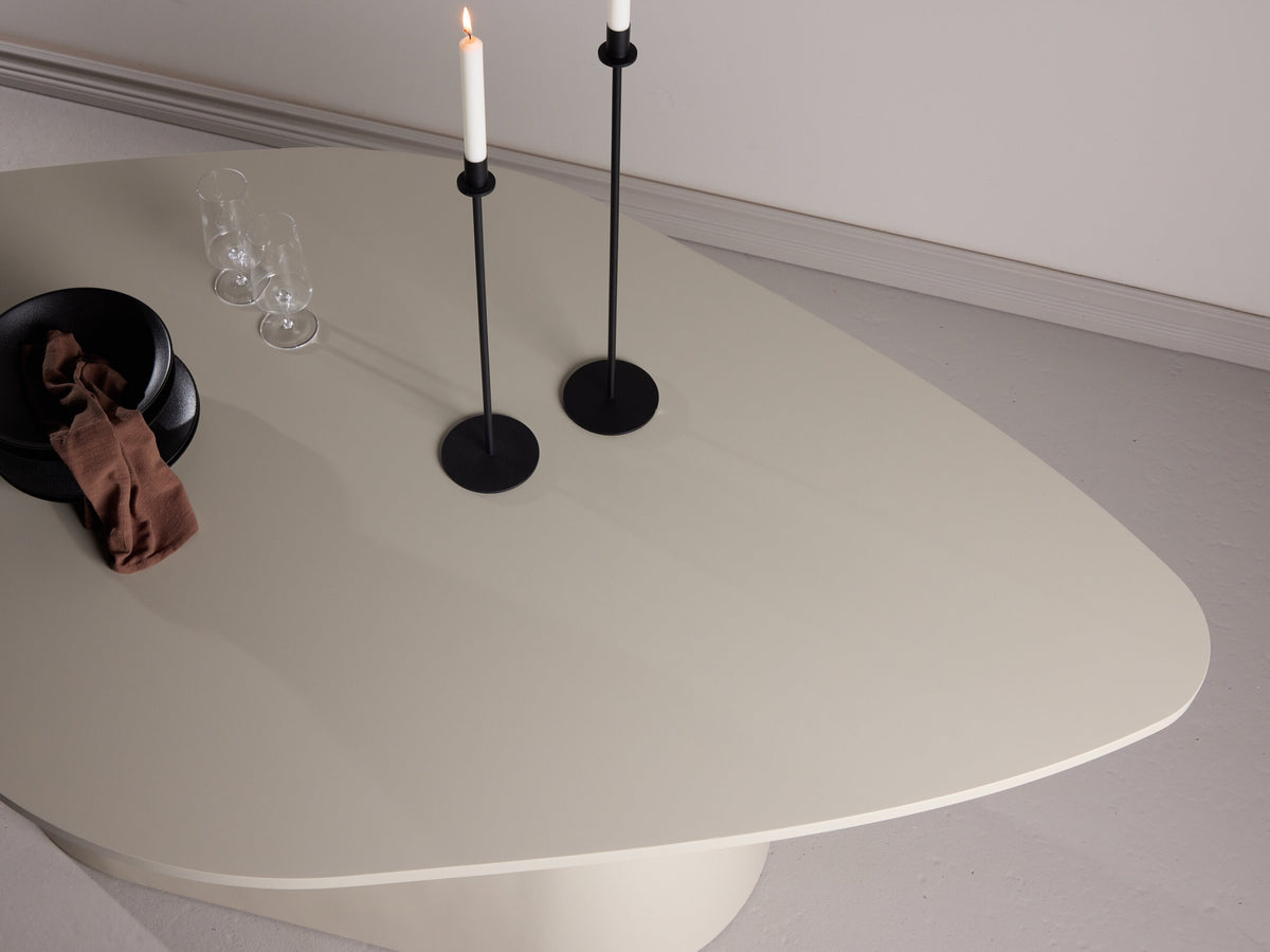 Table 615999