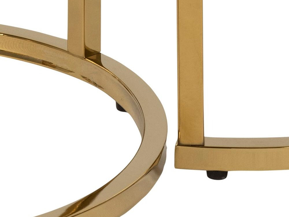 Nest of side tables 618482