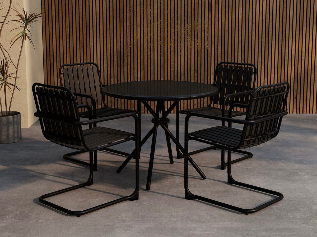 Table and chairs set 640357