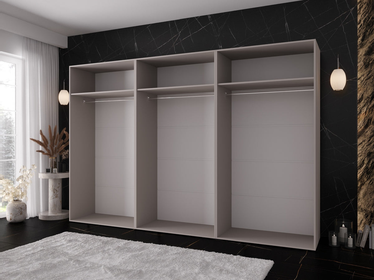 Wardrobe 670938