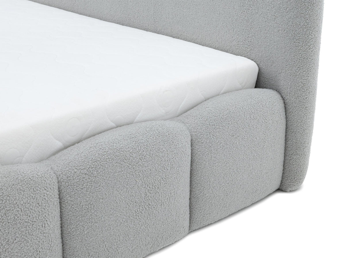 Bed 682600