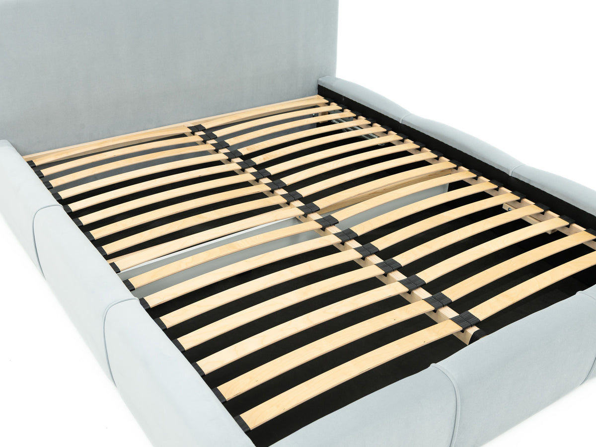 Bed 682796