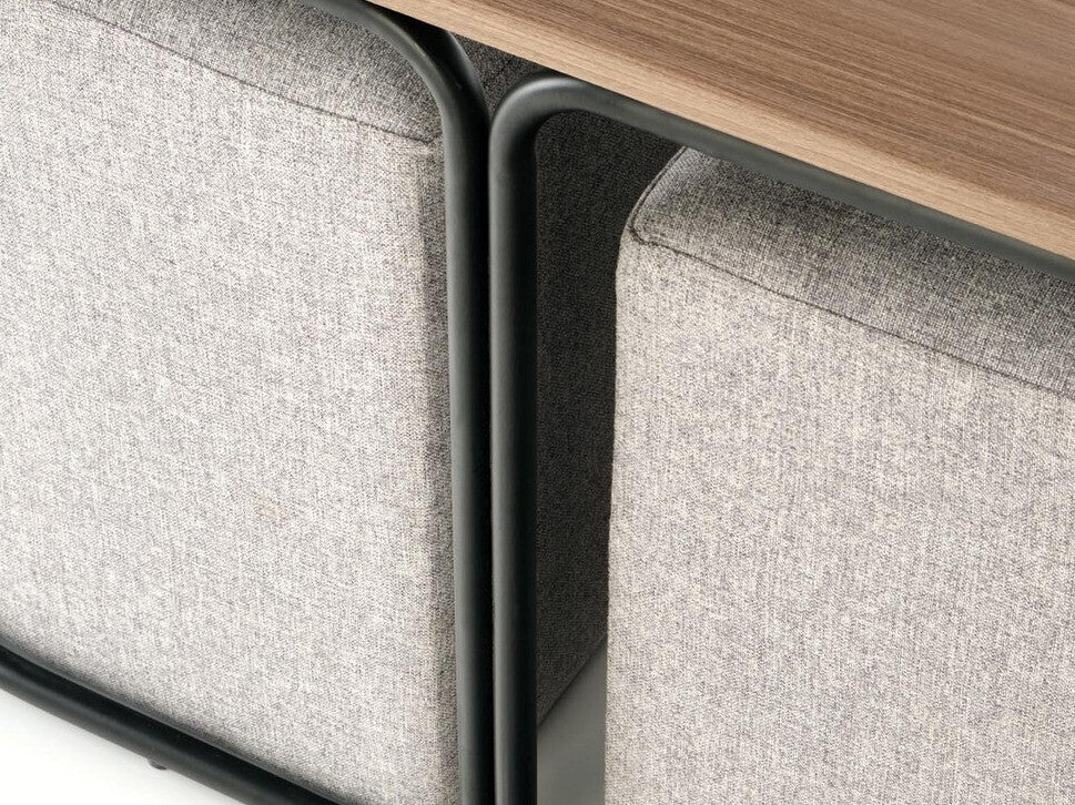 Coffee table 449034