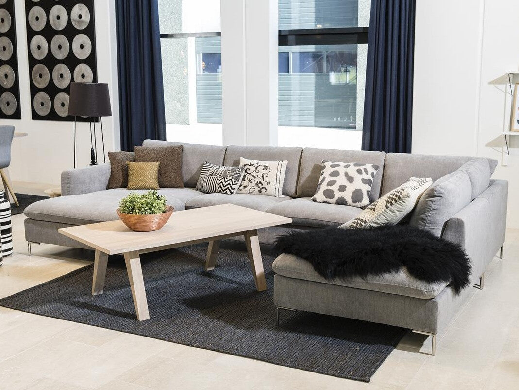 Coffee table 576098