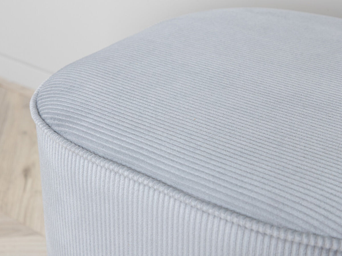 Ottoman 440610