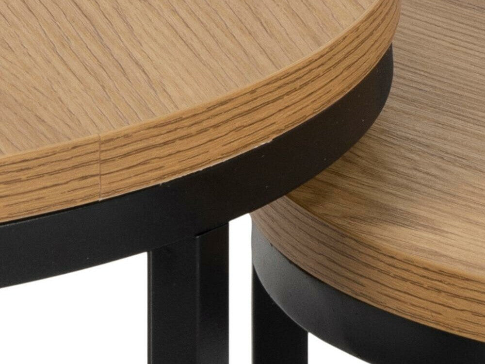 Nest of side tables 453376