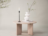 Coffee table 549963
