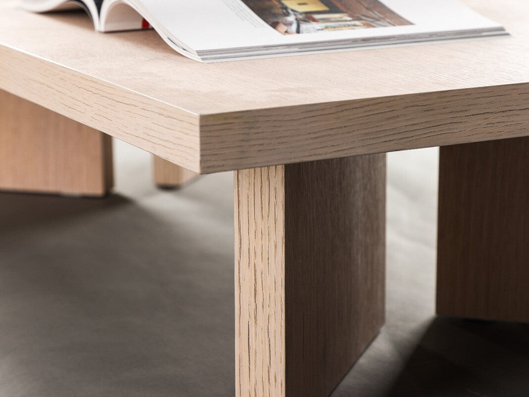 Coffee table 509919