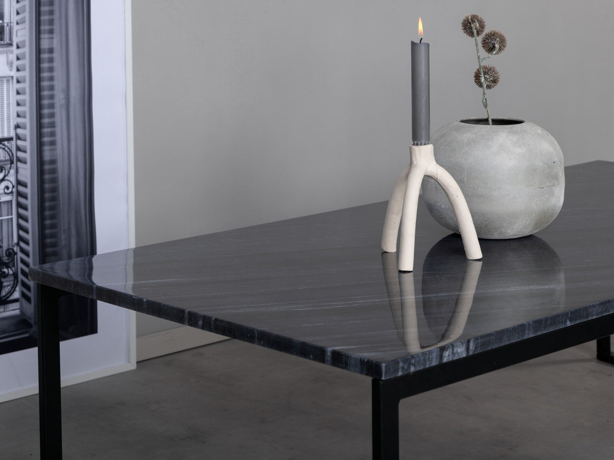 Coffee table 243167