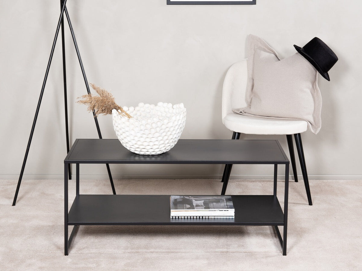 Coffee table 243613