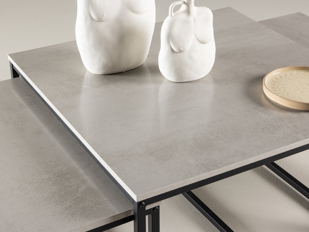 Nest of coffee tables 559525
