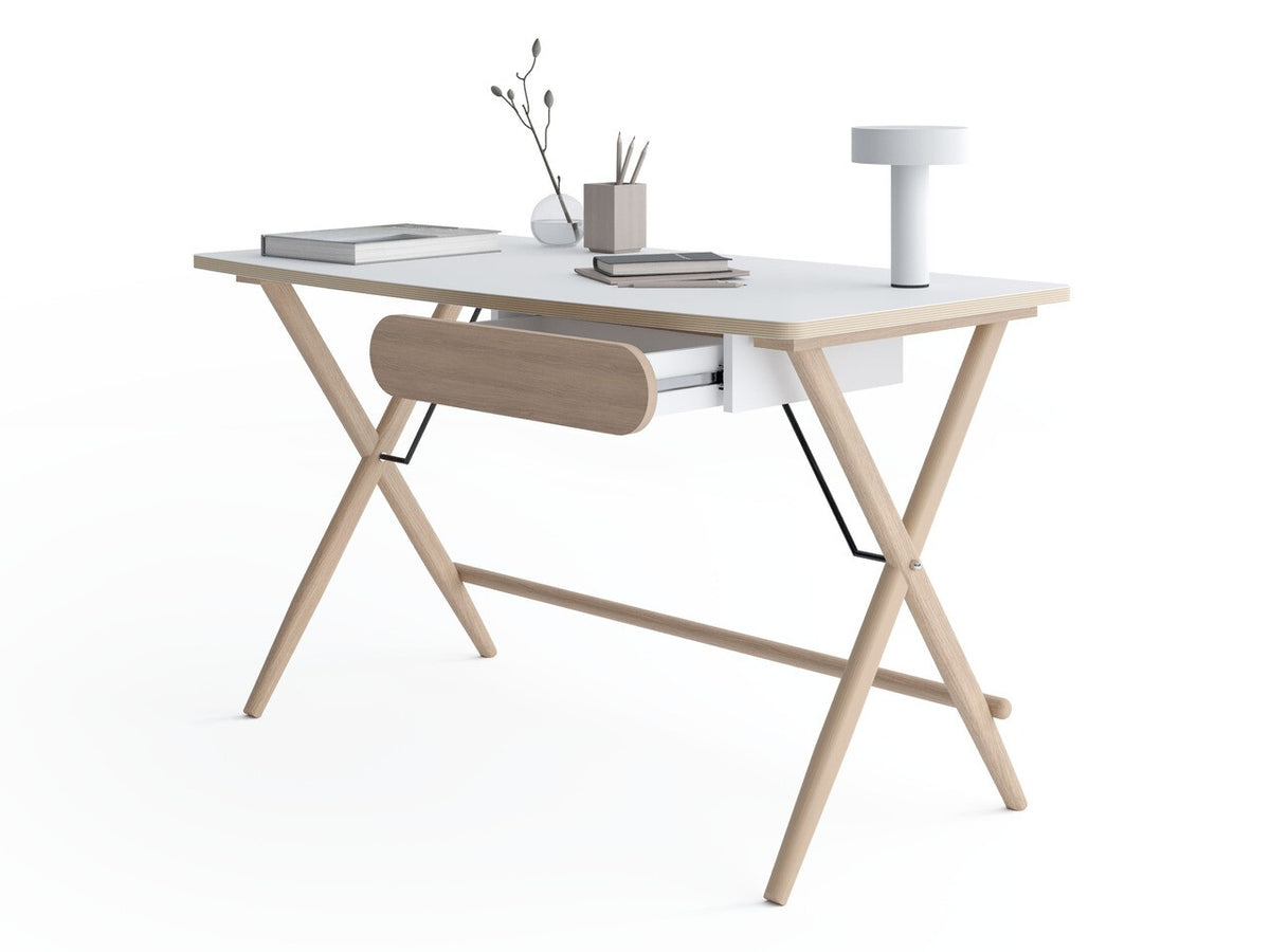 Desk 565399
