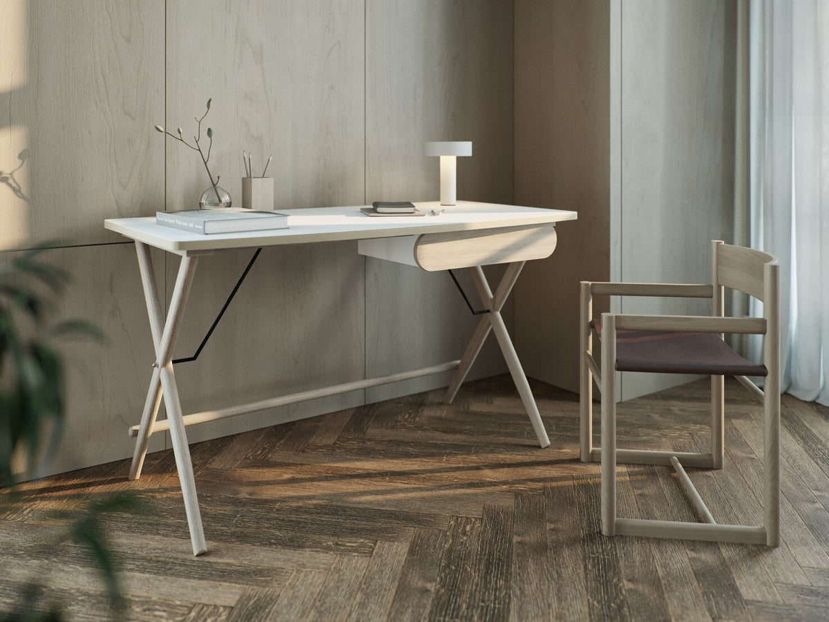 Desk 565399