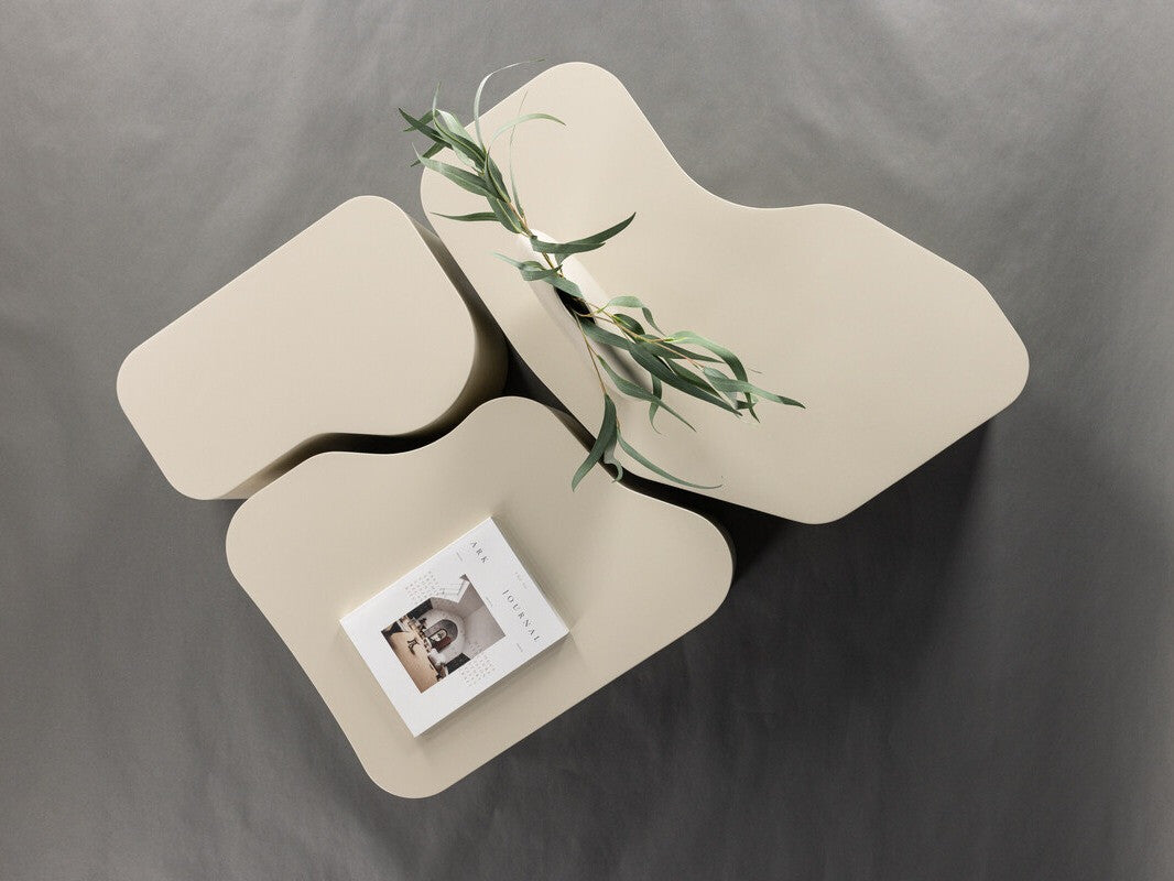 Nest of coffee tables 577074