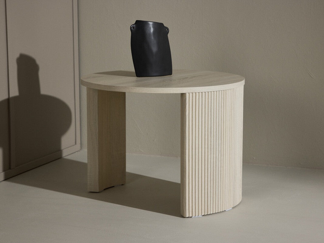 Coffee table 586048