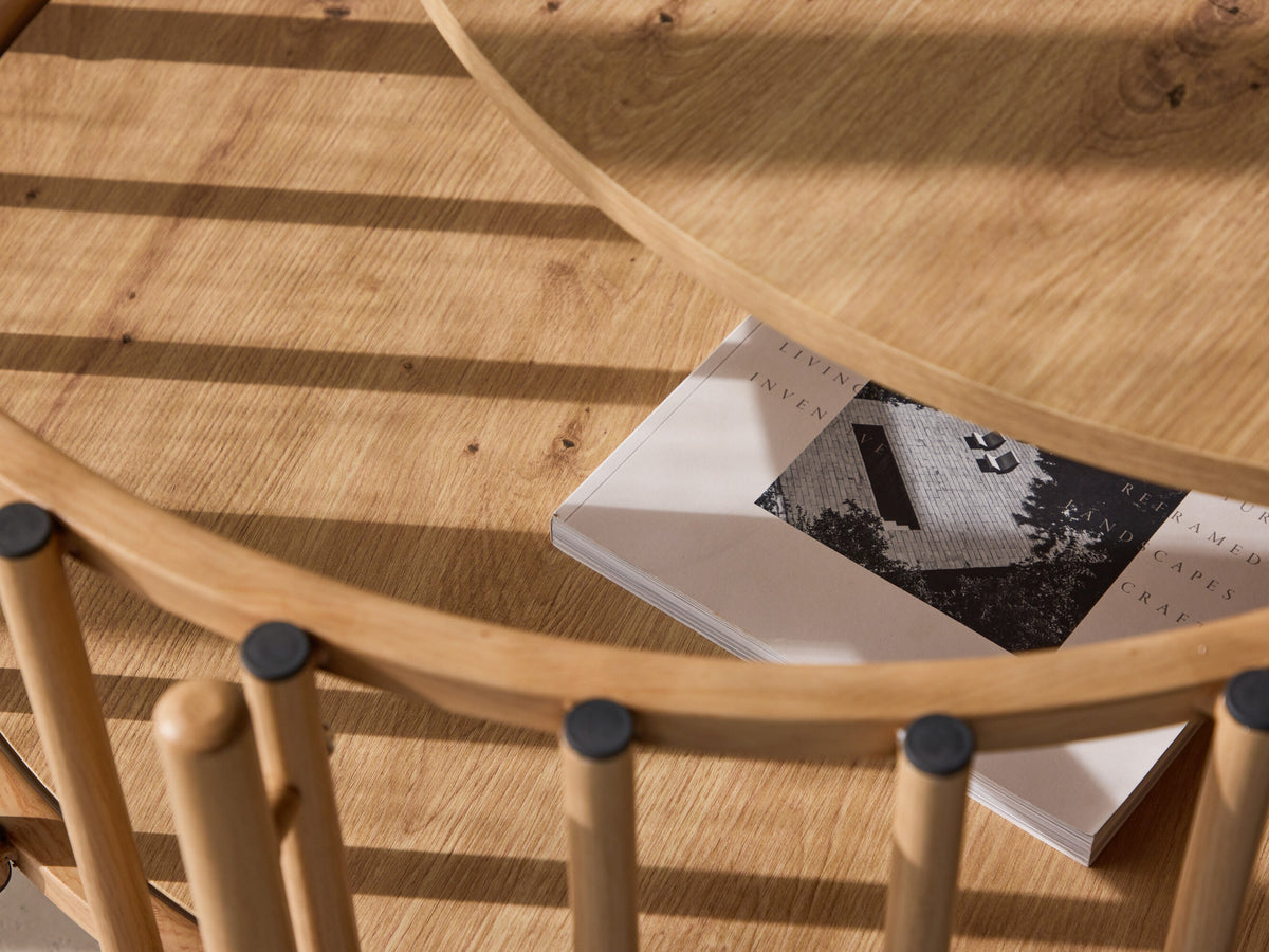 Coffee table 598286