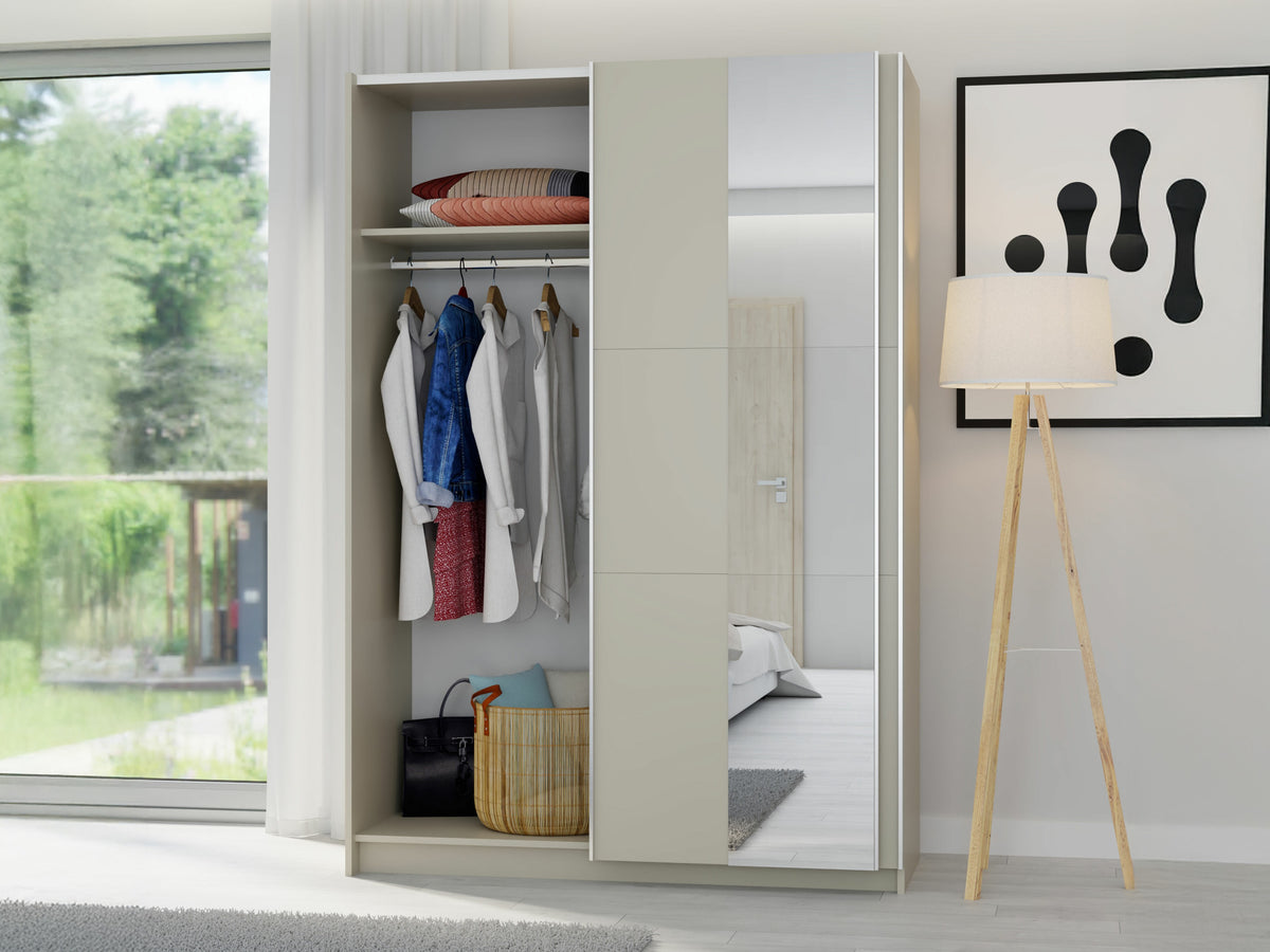 Wardrobe 587247