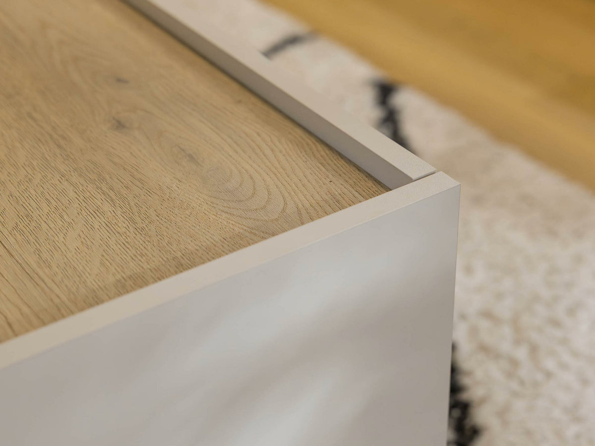 Coffee table 611880