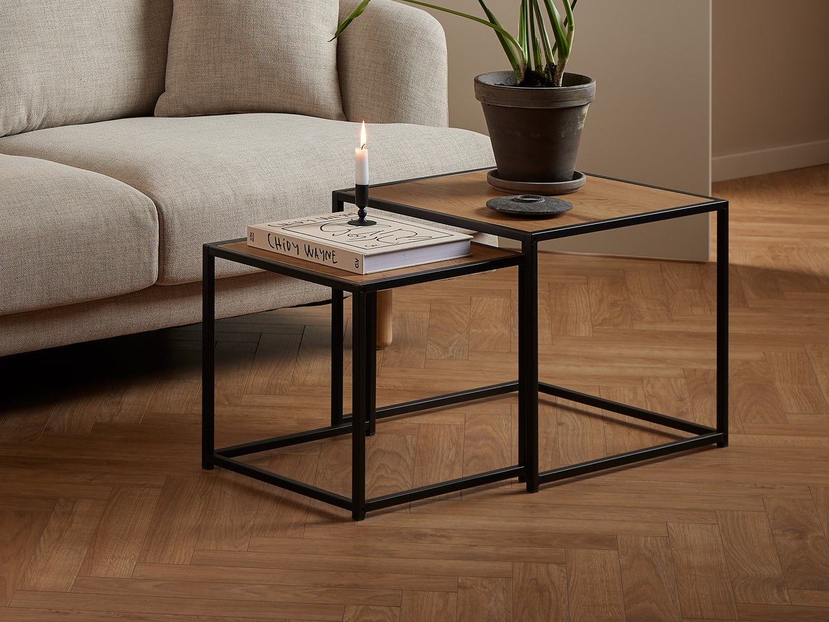 Nest of side tables 376549