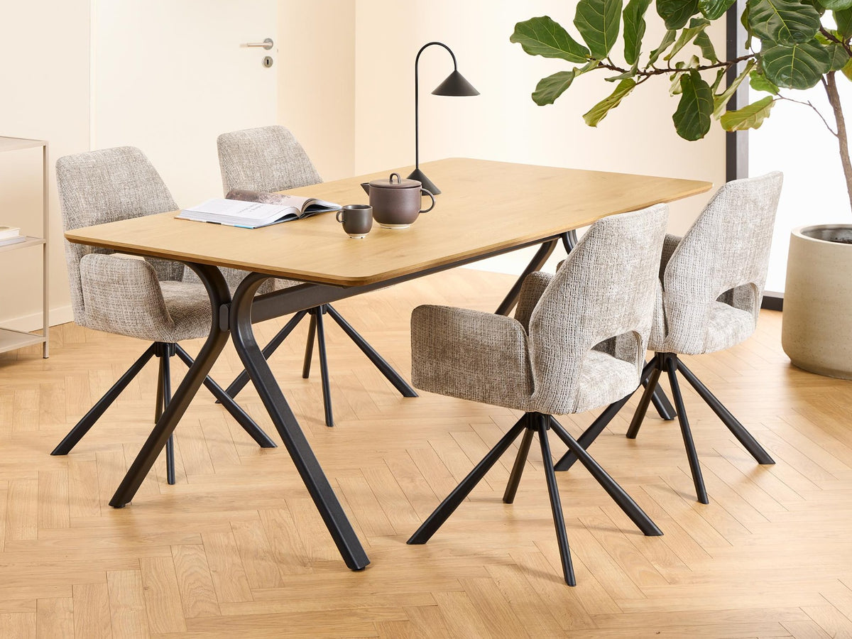 Table 618025