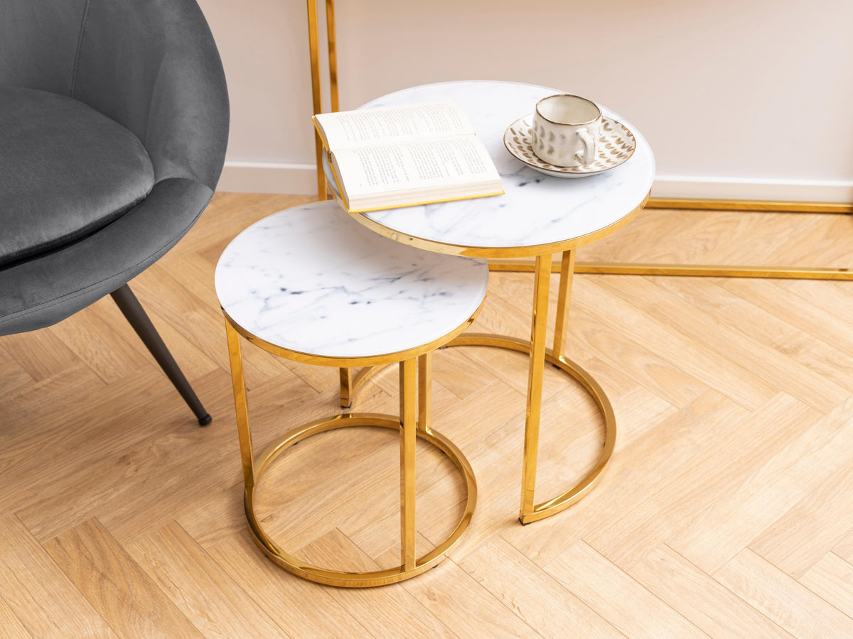 Nest of side tables 618482
