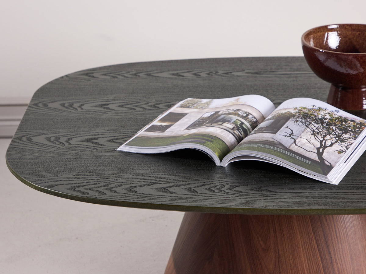 Coffee table 622574