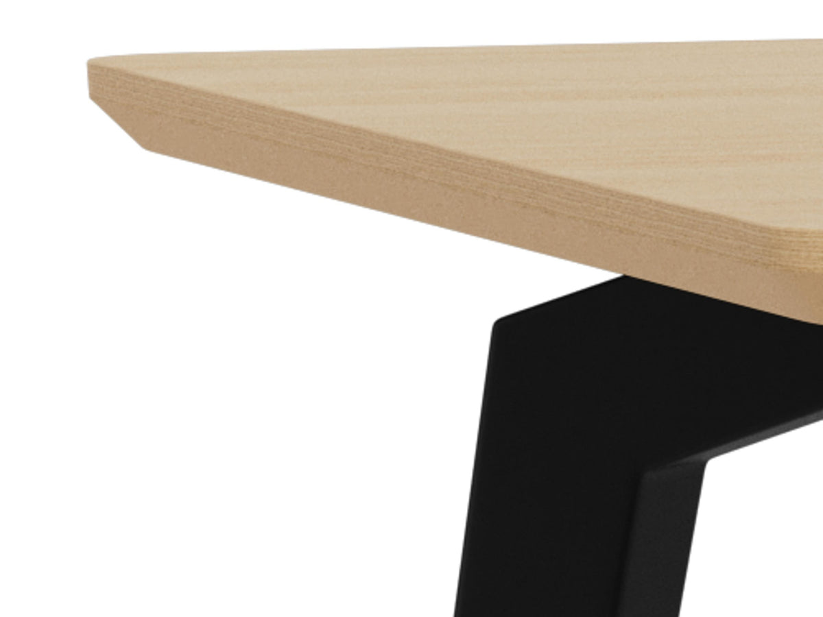 Table 582144