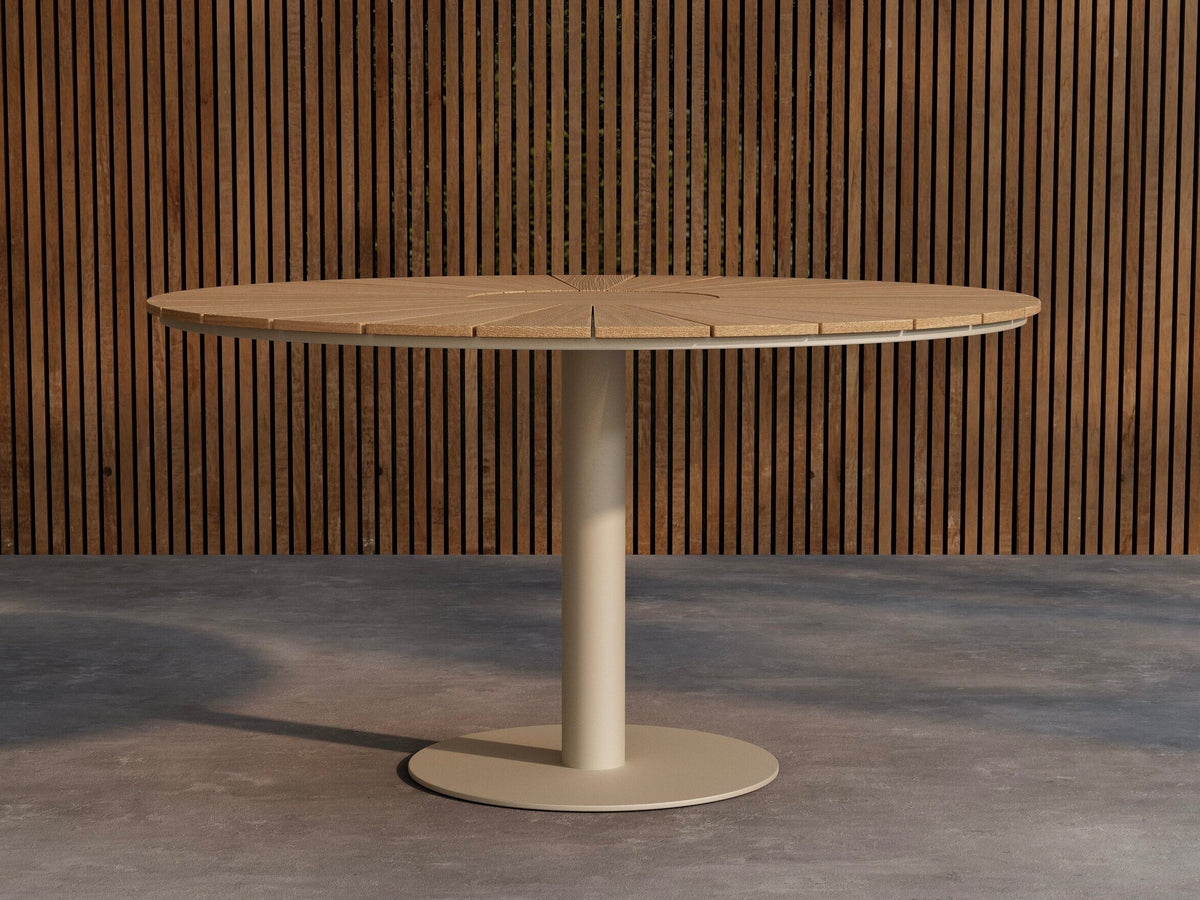 Outdoor table 639913