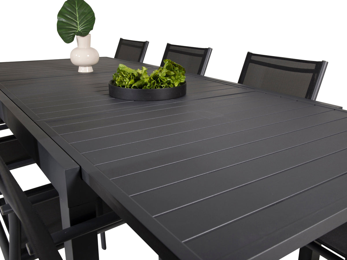 Table and chairs set 640096