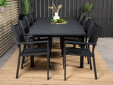 Table and chairs set 640172