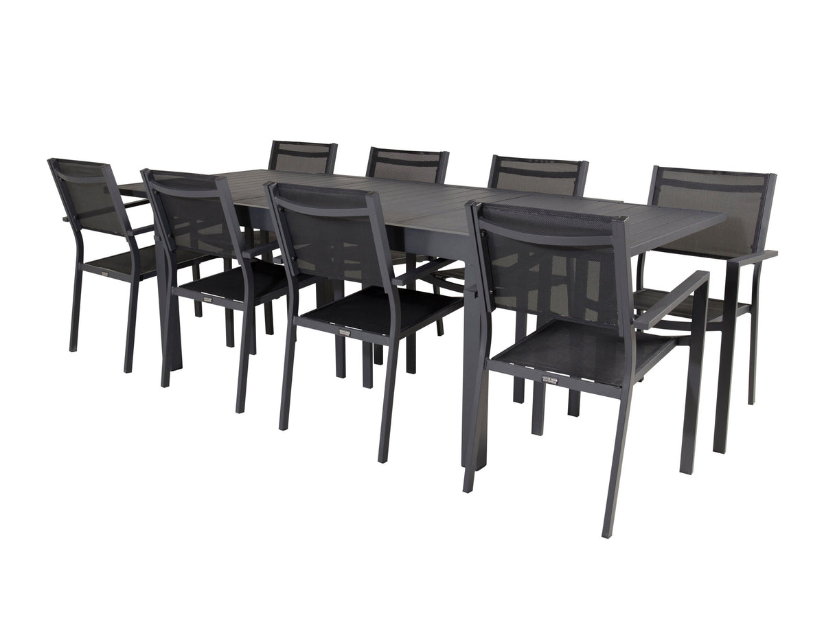 Table and chairs set 640172