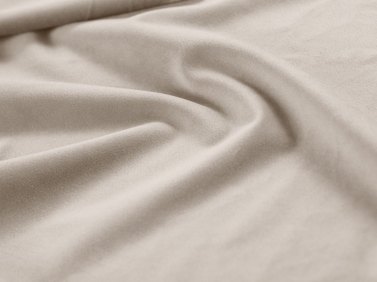 Bed 640736
