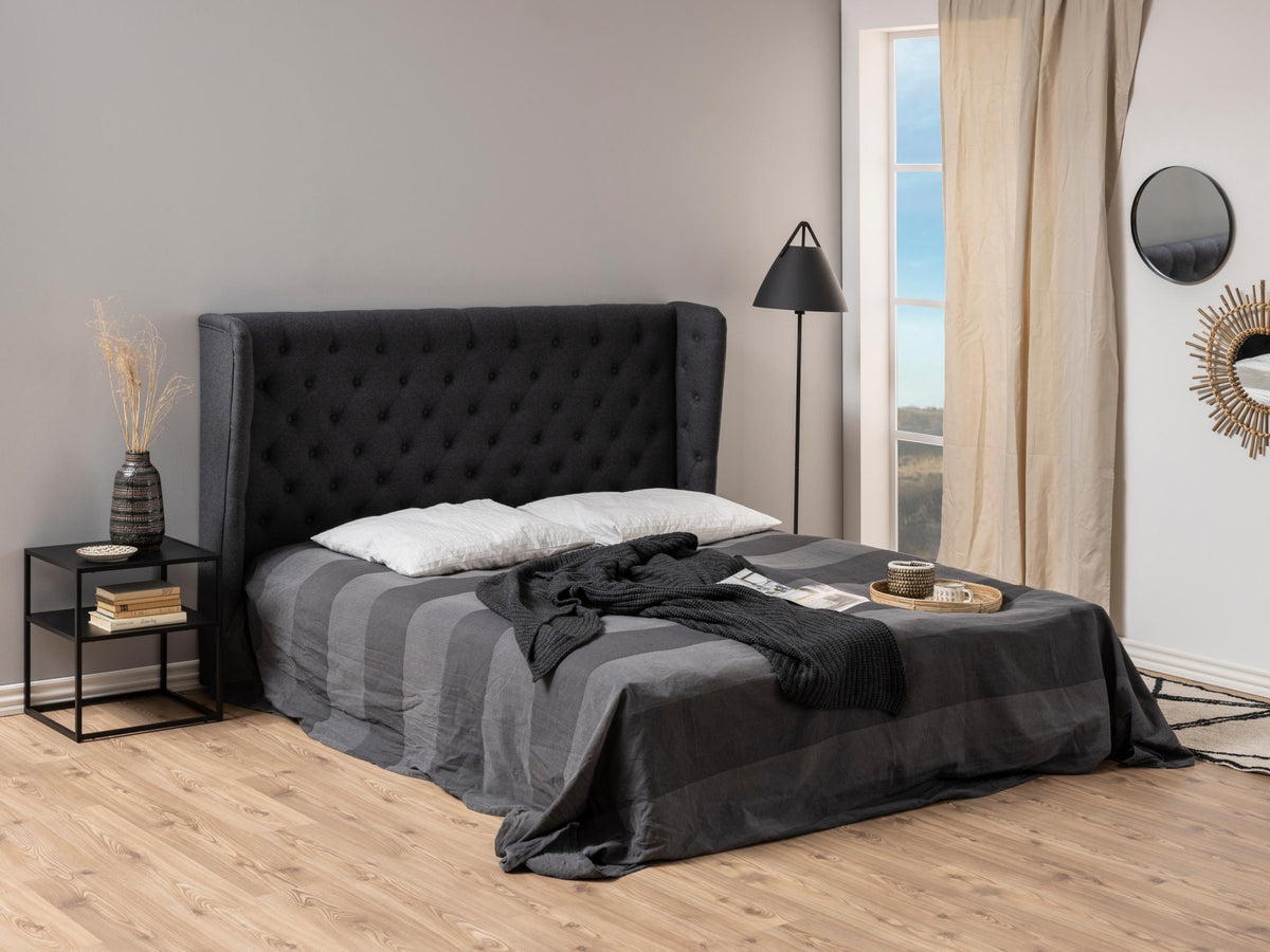 Side table 112438