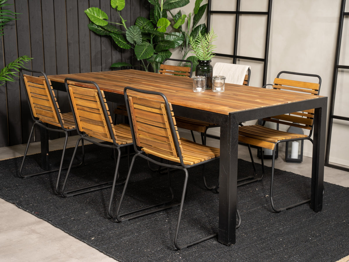 Table and chairs set 646827
