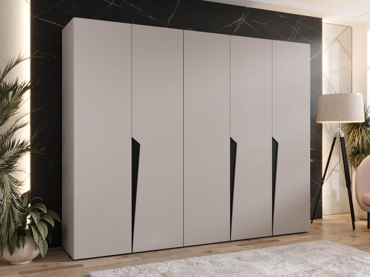 Wardrobe 647240