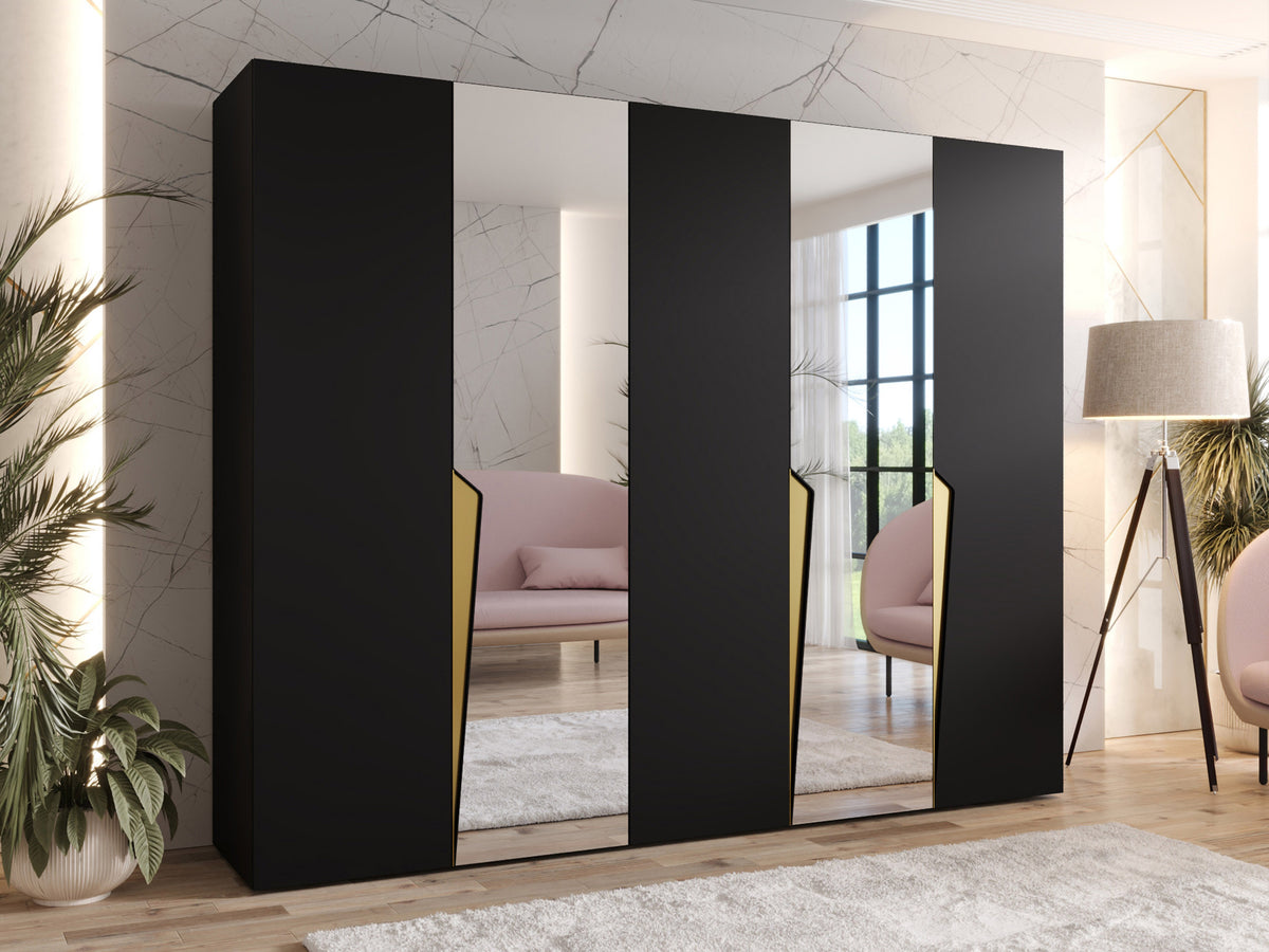Wardrobe 647319