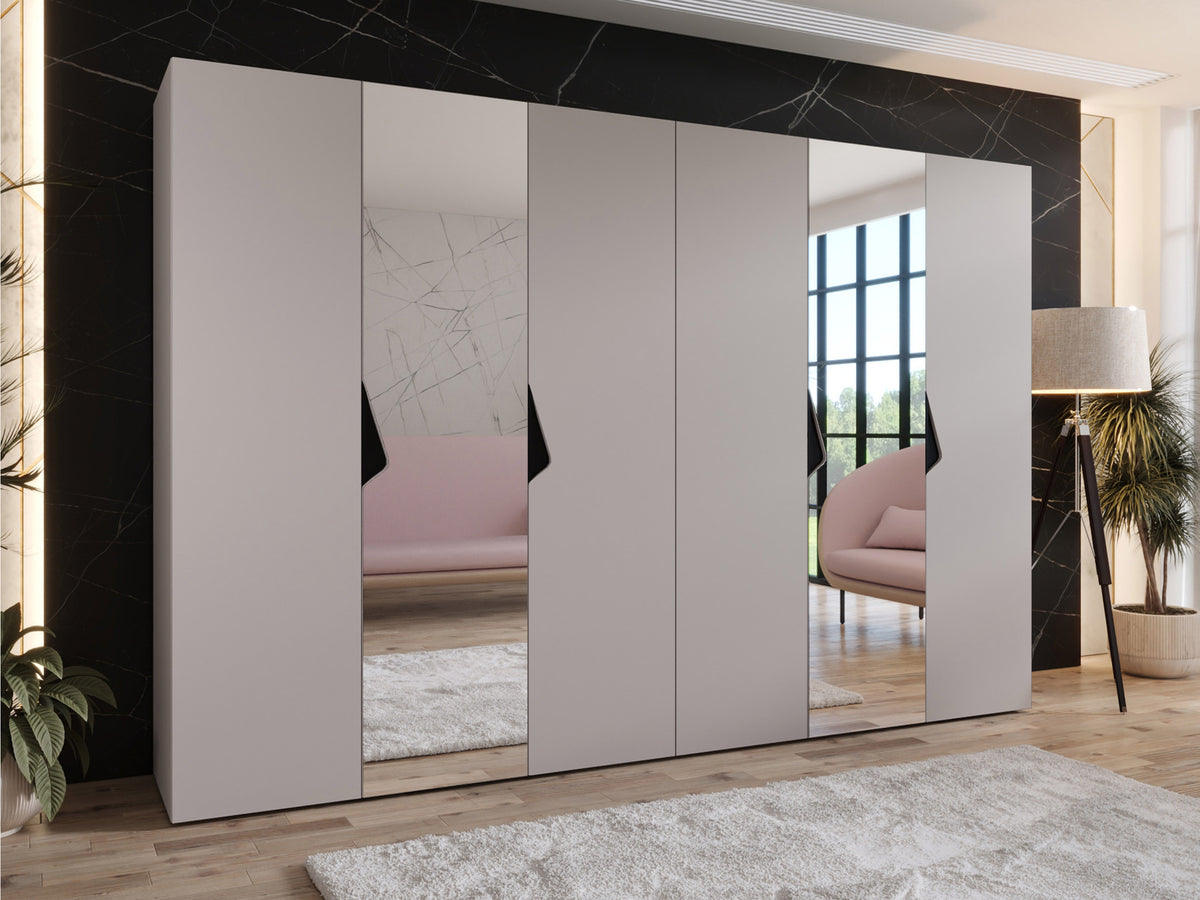Wardrobe 648158
