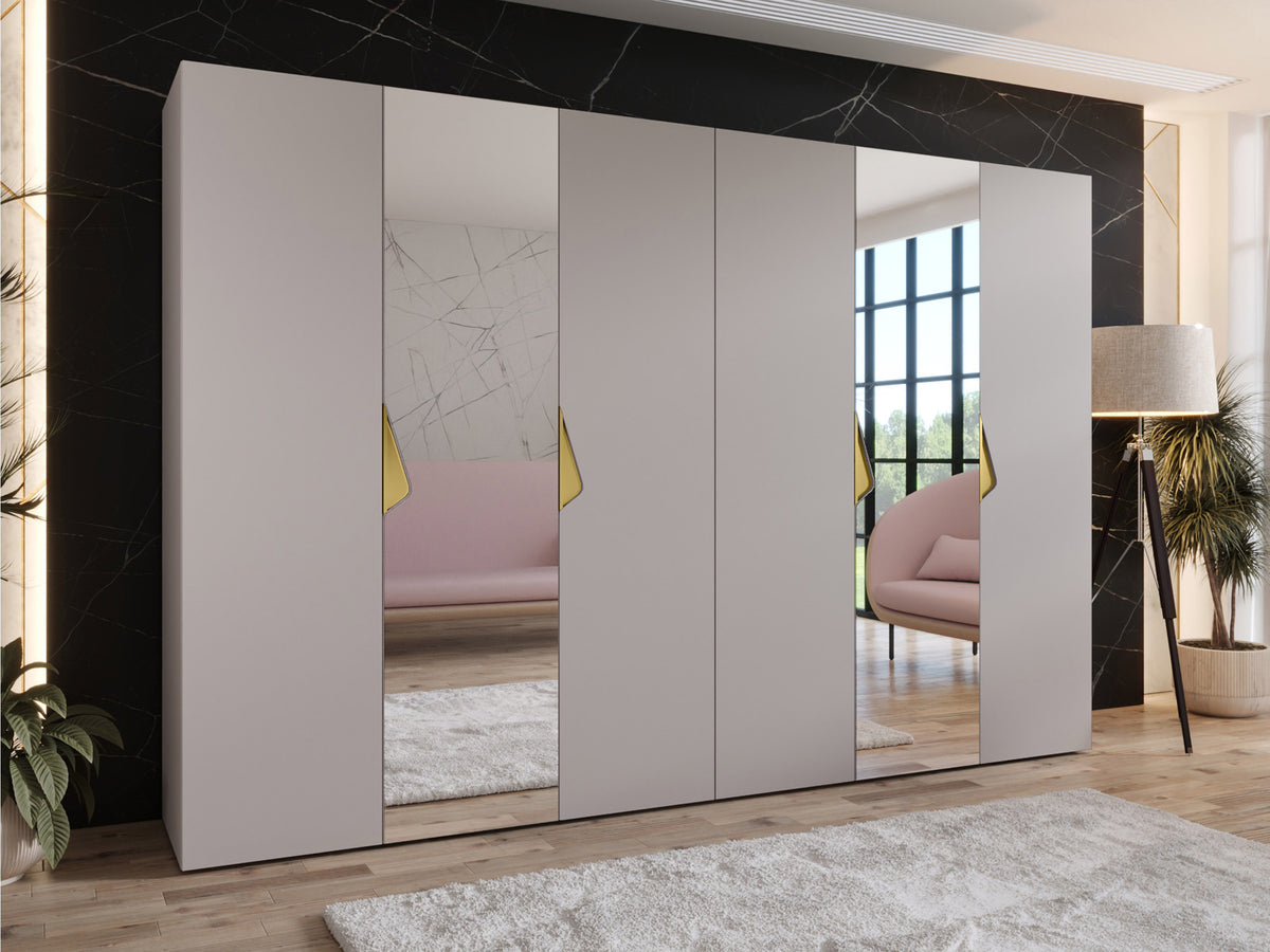 Wardrobe 648158